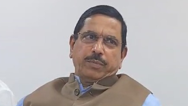 Delhi Assembly Elections 2025 Pralhad Joshi Comments on Congress Struggles