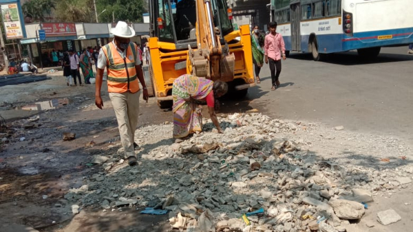 R Ashoka Advises BBMP To Fix Bengaluru Potholes During Summer