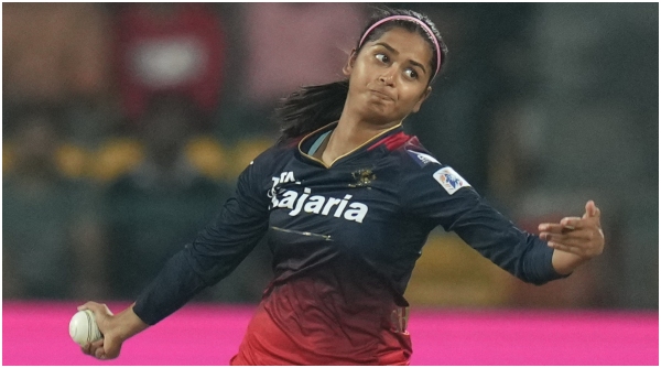 shreyanka patil tweet viral after not playing in wpl 2025 rcb vs gg