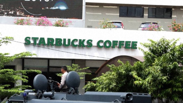 Starbucks To Layoff 1 100 Corporate Employees