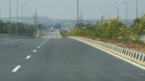 Bengaluru Chennai Expressway No Entry For Bikes Says NHAI