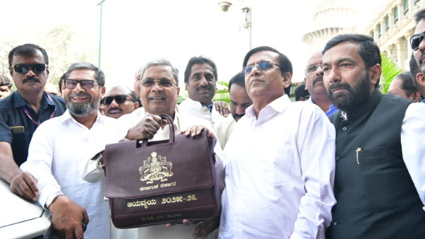 BS Yediyurappa Criticizes Karnataka Budget For Neglecting Bengaluru Development BS Yediyurappa Criticizes Karnataka Budget For Neglecting Bengaluru Development