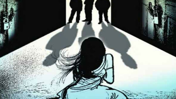 women were raped by pushing male tourists into canal near hampi in koppal one dead body found women were raped by pushing male tourists into canal near hampi in koppal one dead body found