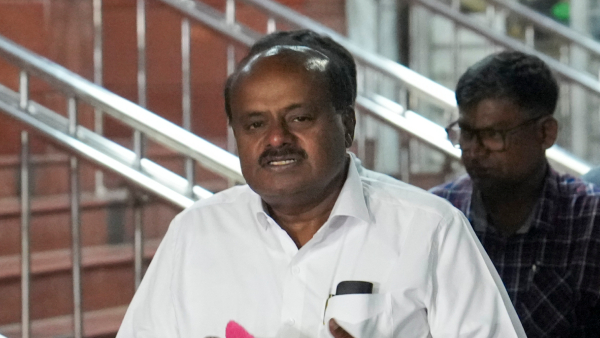 D K Shivakumar Vs H D Kumaraswamy Dks about Kethaganahalli land controversy