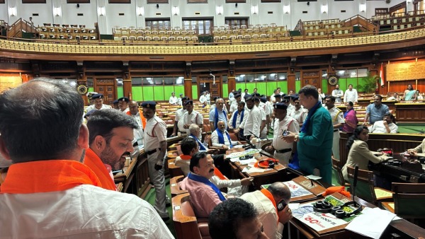 Karnataka Political Leaders Face Ethical Decline Over Honeytrap Controversy