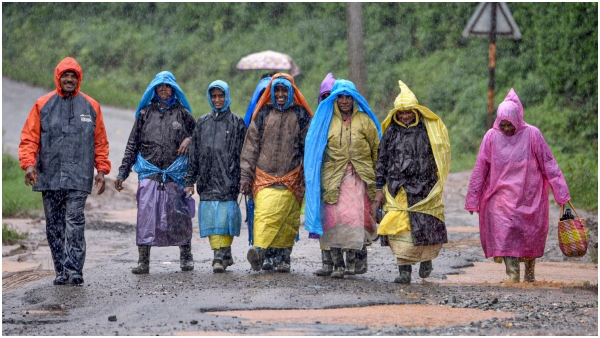 imd gives heavy rain alert to udupi shivamogga hassan and these districts