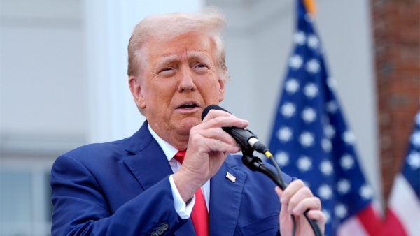 Beijing Halts Boeing Jet Deliveries After Tariff War