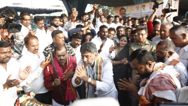 Bengaluru Roads to Get 1600 km Upgrade With White and Black Topping DK Shivakumar