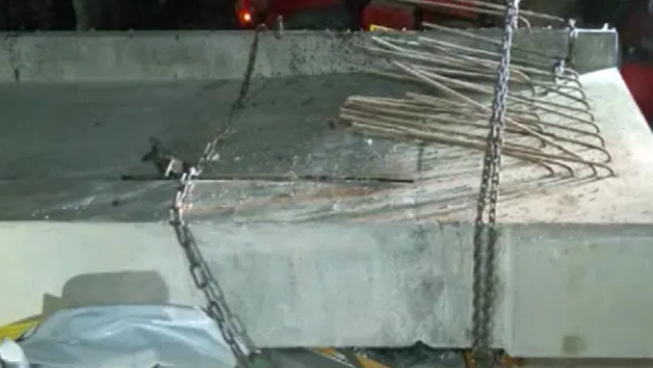 Auto driver dies due to negligence in Bengaluru Metro work Auto driver dies due to negligence in Bengaluru Metro work