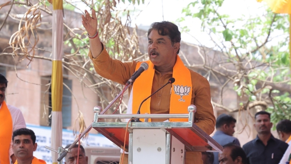 BJP Leader Chalavadi Narayana swamy Lashes Out At CM Siddaramaiah