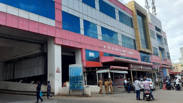 Bengaluru First Circular Skywalk Construction Begins At Banashankari Junction