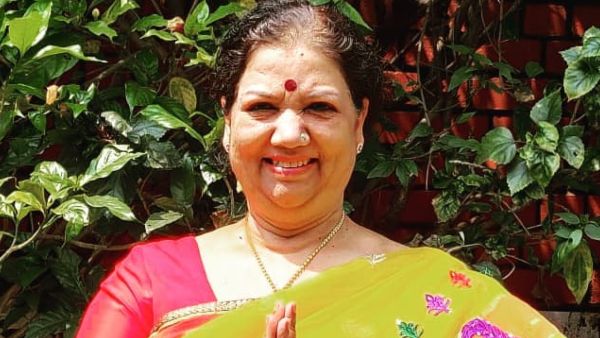 Girija Lokesh Supports Sudarshan s Wife Amidst Financial Struggles