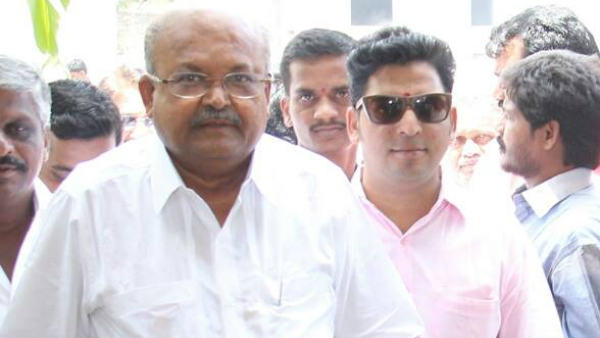 Congress leader HM Revanna Says May not Bossible to Conduct Caste Census in where there dogs In House
