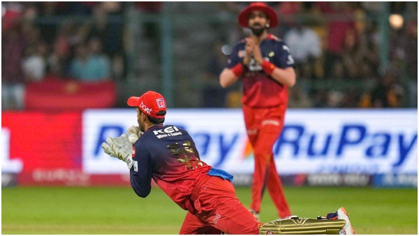 jitesh sharma drs and runout turns rcb vs rr game ipl 2025