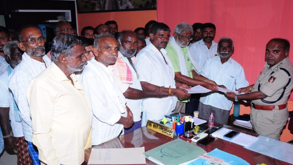 The People Of Kottatti In Mandya District desperately Need A Liquor Shop The People Of Kottatti In Mandya District desperately Need A Liquor Shop