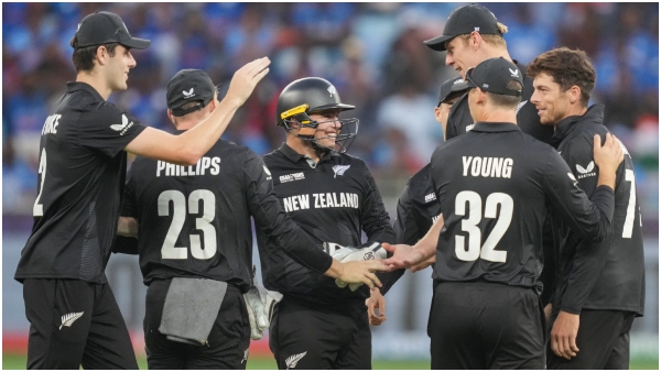 New zealand defeated pakistan clean sweep odi series New zealand defeated pakistan clean sweep odi series