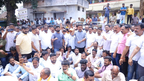 BJP Treating Its Own Party Workers Like Fools Minister Priyank Kharge Statement