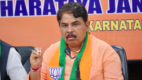 Karnataka Imposed Rs 60-70 000 Crore Tax on People to Fund Guarantees R Ashok Alleged Karnataka Imposed Rs 60-70 000 Crore Tax on People to Fund Guarantees R Ashok Alleged