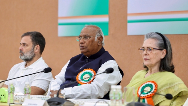 Congress Suspendeds Buxar District President After Mallikarjun Kharge Rally