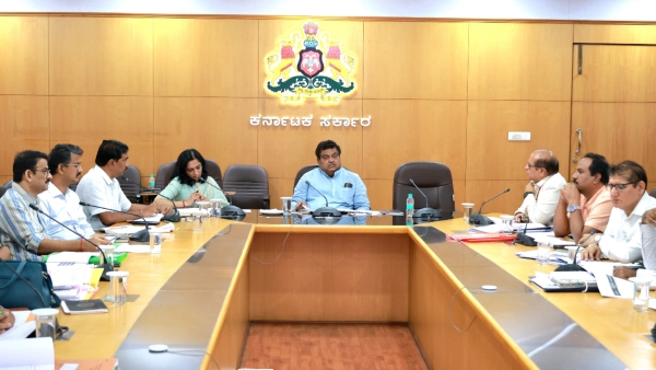 Bengaluru-Vijayapura Train Will Takes 10 Hours Updates of Tumkur-Davanagere Hubballi-Ankola line Bengaluru-Vijayapura Train Will Takes 10 Hours Updates of Tumkur-Davanagere Hubballi-Ankola line