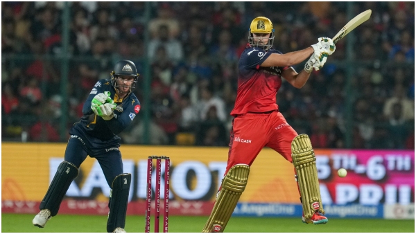 virat kohli phil salt warning bumrah rcb vs mi ipl 2025