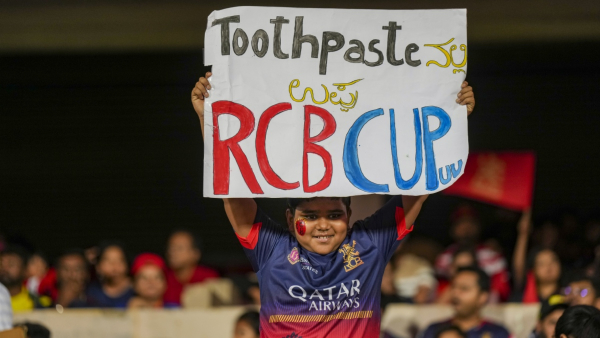 Royal Challengers Bengaluru Team Fan Poster At Chinnaswamy Stadium Is Attracting The People