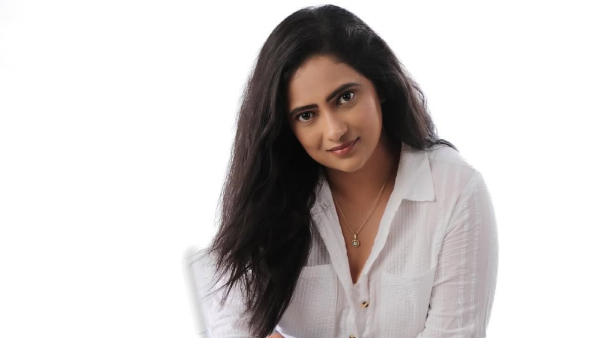 Cyber Criminals Target Kannada Television Actress Sharmila Chandrashekar