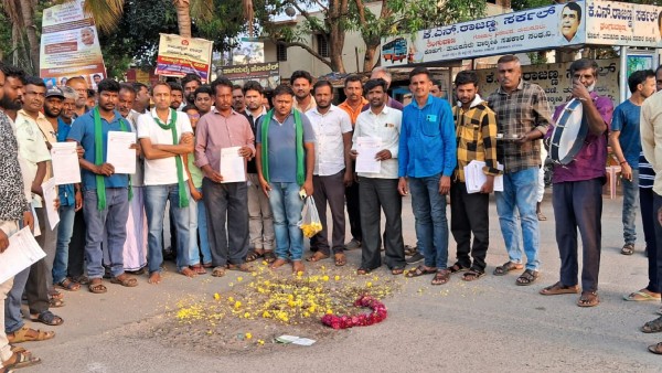 Public Prayers for Potholes in Tumakuru Road Amid Lack of Repair
