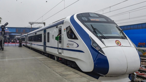 Vande Bharat Express Train Faced Safety Issues says Railway Safety Commissioner Safety