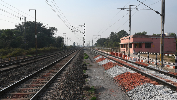 Vande Bharat Express Train Faced Safety Issues says Railway Safety Commissioner Safety