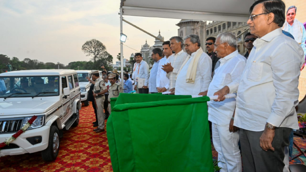 BJP Claims Empty Treasury CM Siddaramaiah Counters With Guarantee Funds