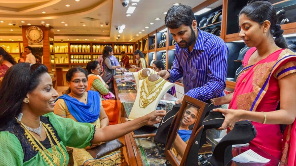 Gold Price Drops Suddenly Good News For Buyers Check May 9 Rates Here