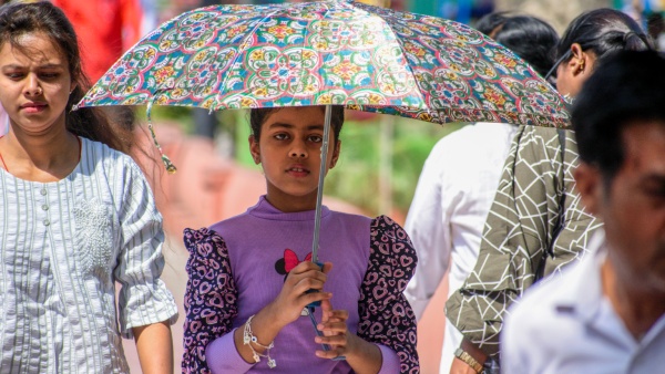 Heavy Rainfall With Thunderstorms In Karnataka From May 10 Weather Alert