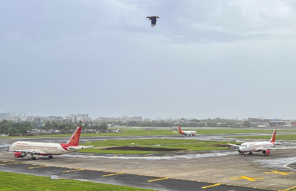 India-Pak Tensions Flight Services suddenly canceled at 21 Airports in India