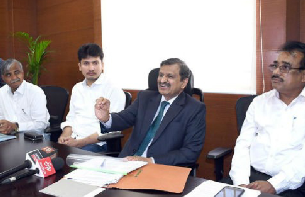 Lack of facilities at prestigious Jayadeva Heart Hospital Allegation Lack of facilities at prestigious Jayadeva Heart Hospital Allegation