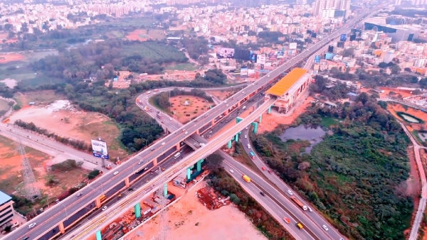 Lawyer Jagadish Found Dead On Nice Road In Bengaluru Kengeri Police Investigate Lawyer Jagadish Found Dead On Nice Road In Bengaluru Kengeri Police Investigate