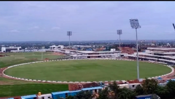 MB Patil has Hand Over 41 Acre Land Document to KSCA of New Cricket Stadium Tumkur