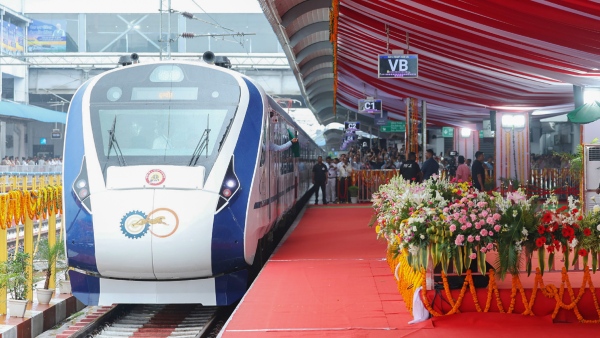 Thiruvananthapuram Mangaluru Central Vande Bharat Train To Run With 16 Coaches