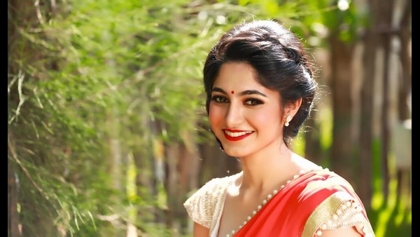 Im Not Getting Big Projects Because Im Married And Have A Child Says Dia Actress Khushi