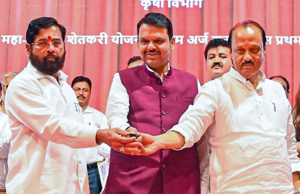 Rahul Gandhi vs Devendra Fadnavis BJP says Rahul is shamelessly lying Rahul Gandhi vs Devendra Fadnavis BJP says Rahul is shamelessly lying