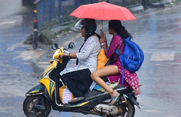 Heavy rain in Dharwad district One person dead another missing
