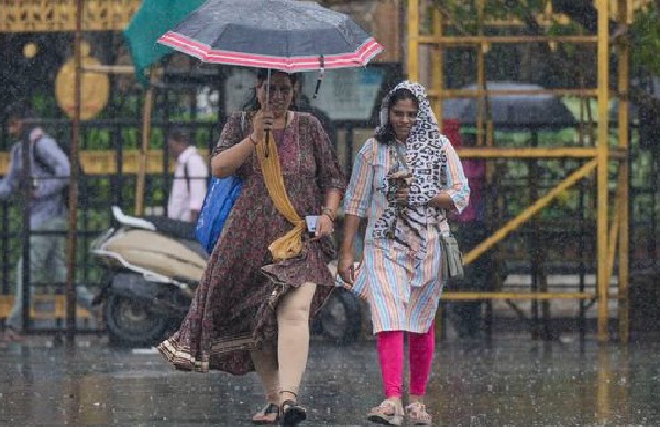 Heavy rains to hit these districts in a few moments on June 13th and 14th