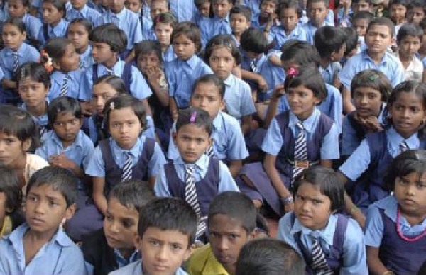 School Holidays Heavy Rain Holiday for schools and colleges in these districts of Karnataka june 25