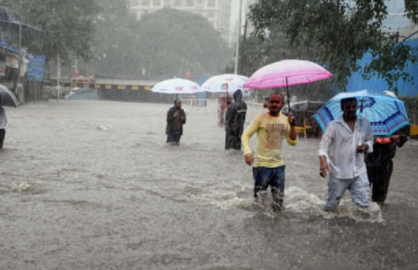 Heavy Rain Monsoon intensifies again in Karnataka Heavy rain in these parts