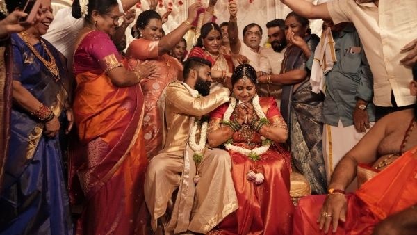 Kannada Anchor Anushree Ties The Knot With Roshan