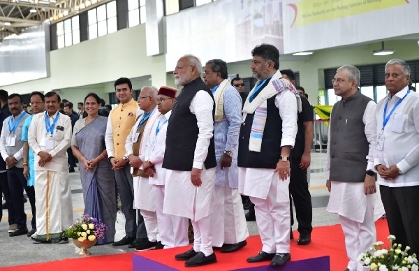 Bengaluru Metro Yellow Line Big Boost for Key Areas Says H D Kumaraswamy