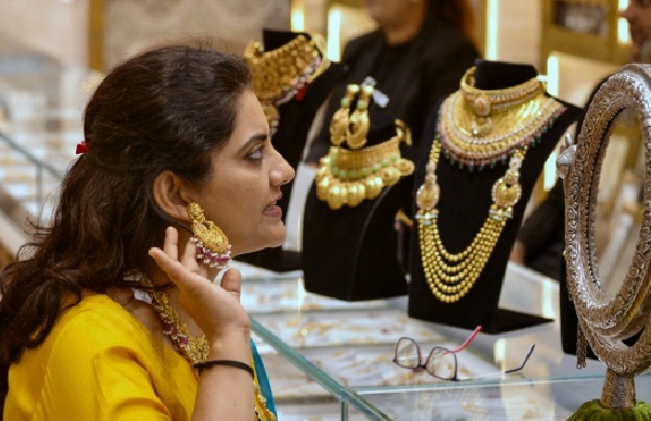 Gold Price Update Sharp Fall This Week Check Today s Gold amp amp Silver Rates