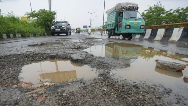 5 000 Potholes in Bengaluru DK Shivakumar s Claim Triggers Cool Reactions from Netizens