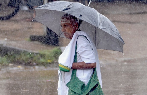 Heavy Rain Alert IMD Forecasts Downpour in Bengaluru amp amp Parts of Karnataka