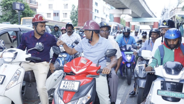 Bengaluru to Get Pothole-Free Roads Soon Assures Central Commissioner Bengaluru to Get Pothole-Free Roads Soon Assures Central Commissioner